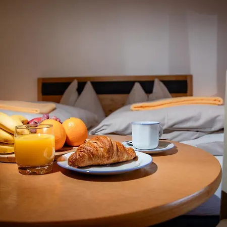 Frieda Mit Zell Am See-kaprun Summer Card Целль-ам-Зе